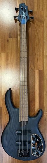 Picture of Cort B4 Element Fretless Bass